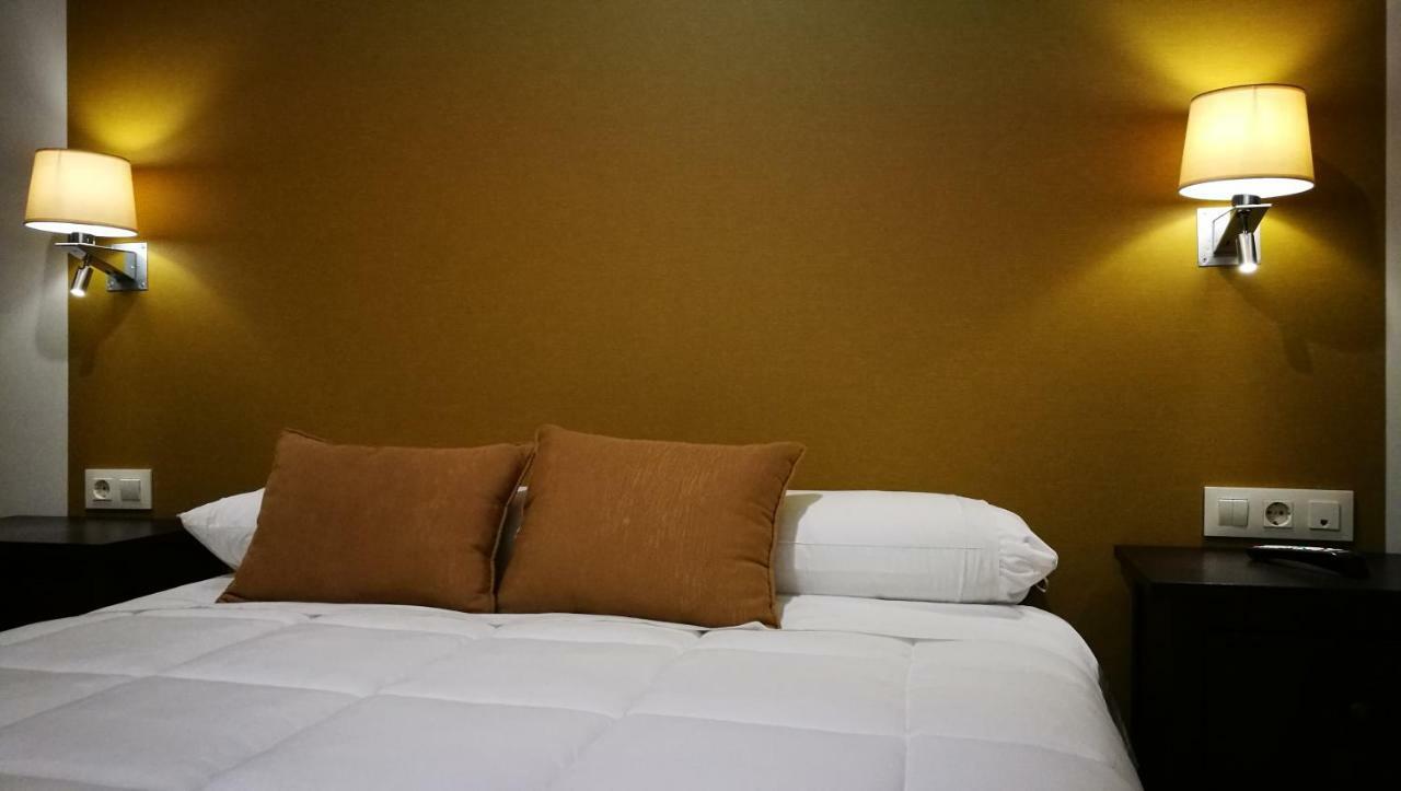 Hotel Moya Navalmoral De La Mata Zewnętrze zdjęcie